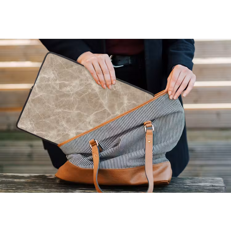 Bruin - Kristaladers - Marmer laptophoes neopreen klein 279 -tas