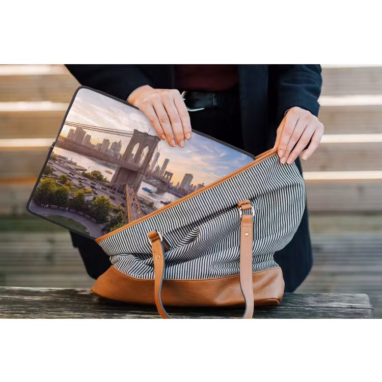 Brug - Rivier - Stad - Zonsondergang - Architectuur laptophoes neopreen klein -tas
