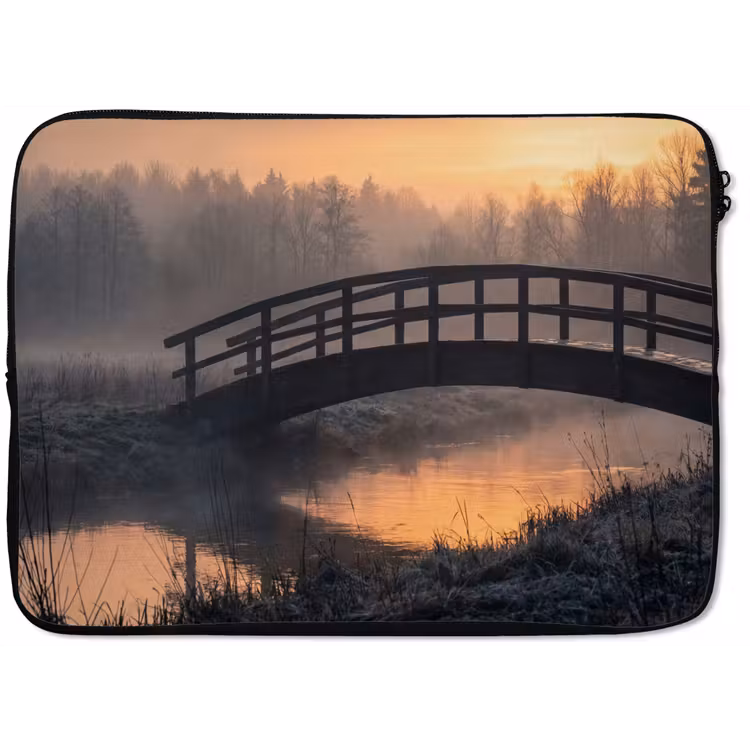 Brug - Mist - Bomen - Water laptophoes neopreen klein -zkaufland3dotto