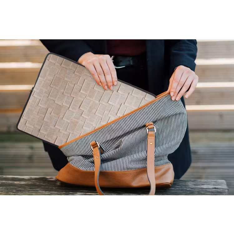 Boekpagina - Collage - Literatuur - Vintage - Beige laptophoes neopreen klein -tas