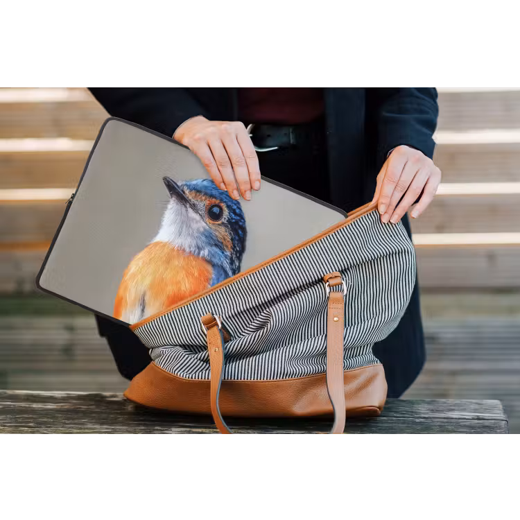 Kleurrijk - Vogeltje - Veren - Blauw laptophoes neopreen klein -tas