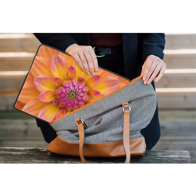 Dahlia - Bloem - Oranje laptophoes neopreen klein -tas