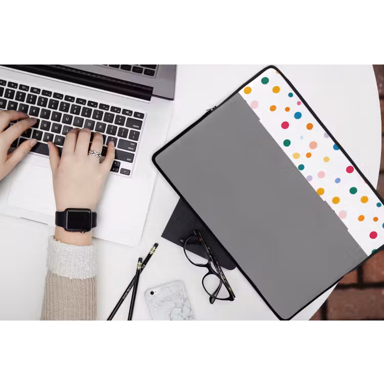 Stippen - Speels - Kleurrijk laptophoes neopreen klein 279 -bureau