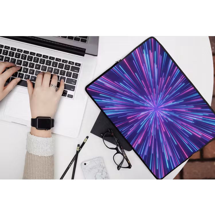 Dynamisch - Ruimte - Kleurrijk laptophoes neopreen klein -bureau