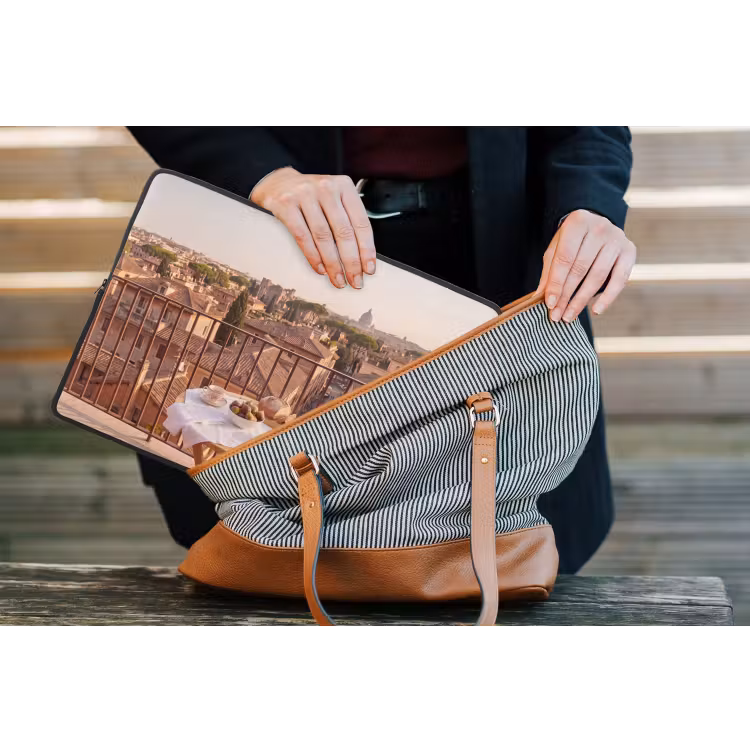 Eten - Ontbijt - Balkon - Stad - Zonsopgang laptophoes neopreen klein -tas