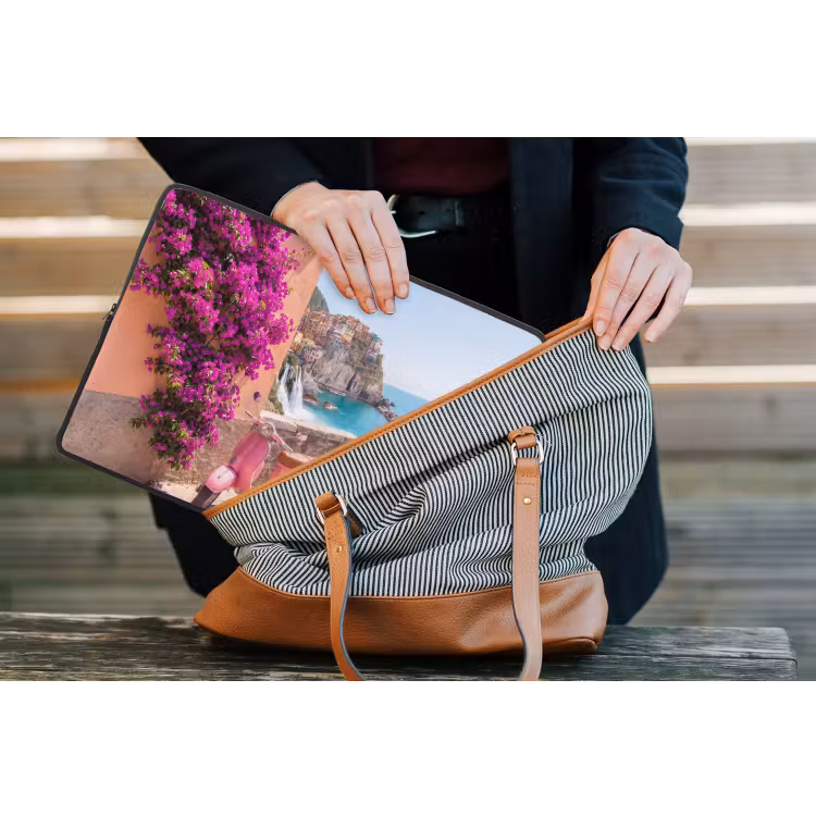 Voertuig - Roze - Kust - Zomer - Reizen laptophoes neopreen klein -tas