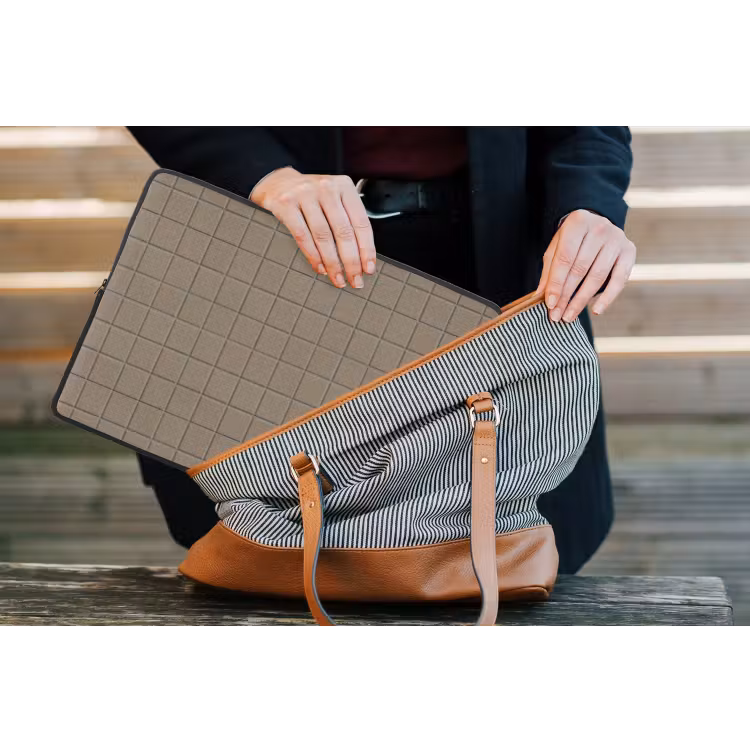 Tegel - Patroon - Taupe laptophoes neopreen klein 279 -tas