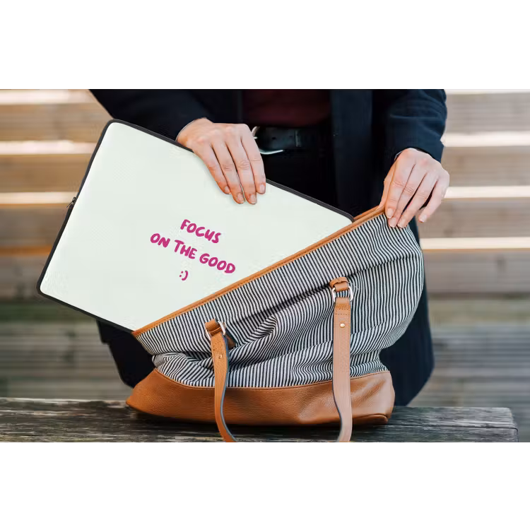 Focus - Beige - Roze - Smiley laptophoes neopreen klein -tas