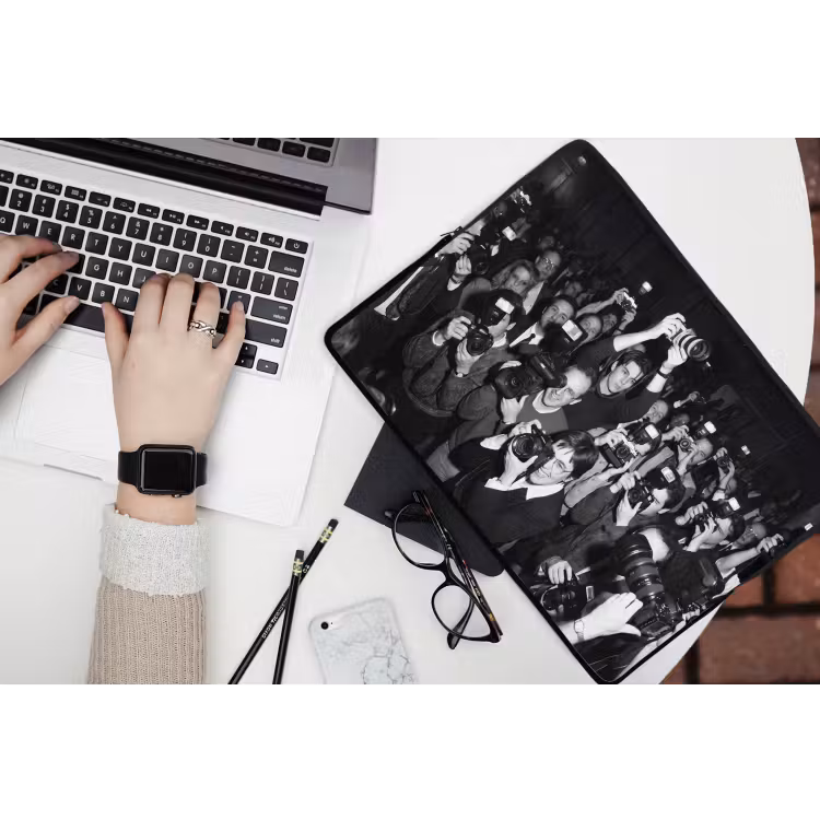 Fotografen - Menigte - Flitsers - Journalistiek laptophoes neopreen klein -bureau
