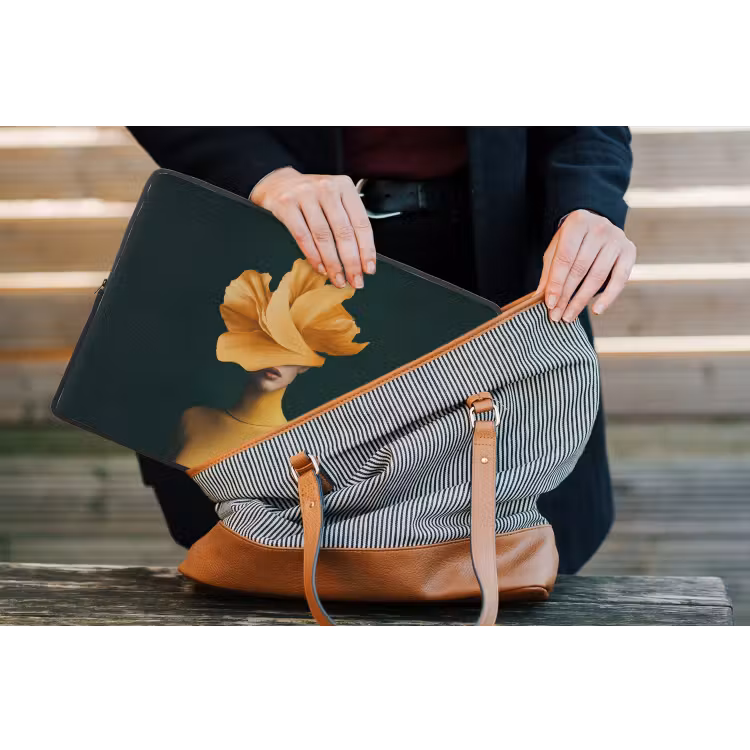 Vrouw - Hoed - Geel laptophoes neopreen klein -tas