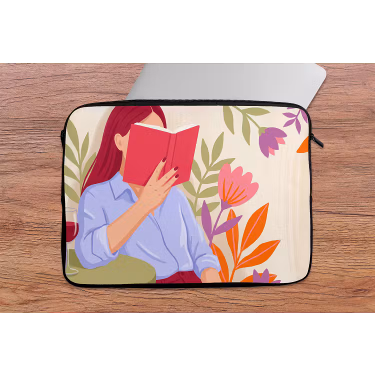 Vrouw - Lezen - Thuis - Modern - Bloemen laptophoes neopreen klein -tafel