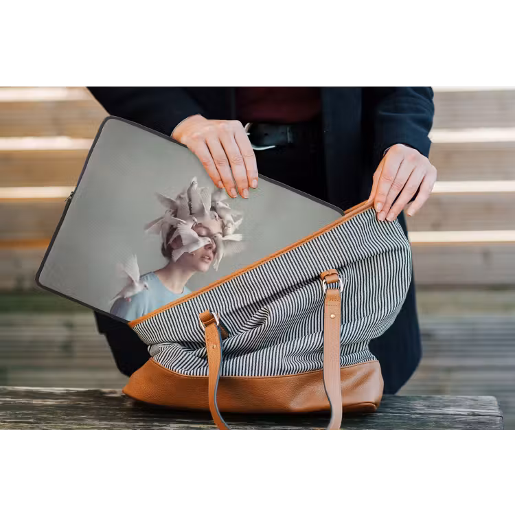 Vrouw - Vogels - Abstract - Modern - Wit laptophoes neopreen klein -tas