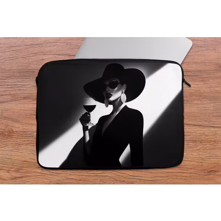 Vrouw - Wijn - Chic laptophoes neopreen klein -tafel