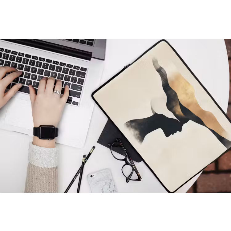 Vrouw - Golven - Zwart laptophoes neopreen klein -bureau