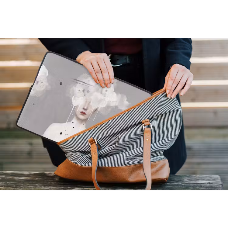 Vrouw - Wolk - Grijs laptophoes neopreen klein -tas