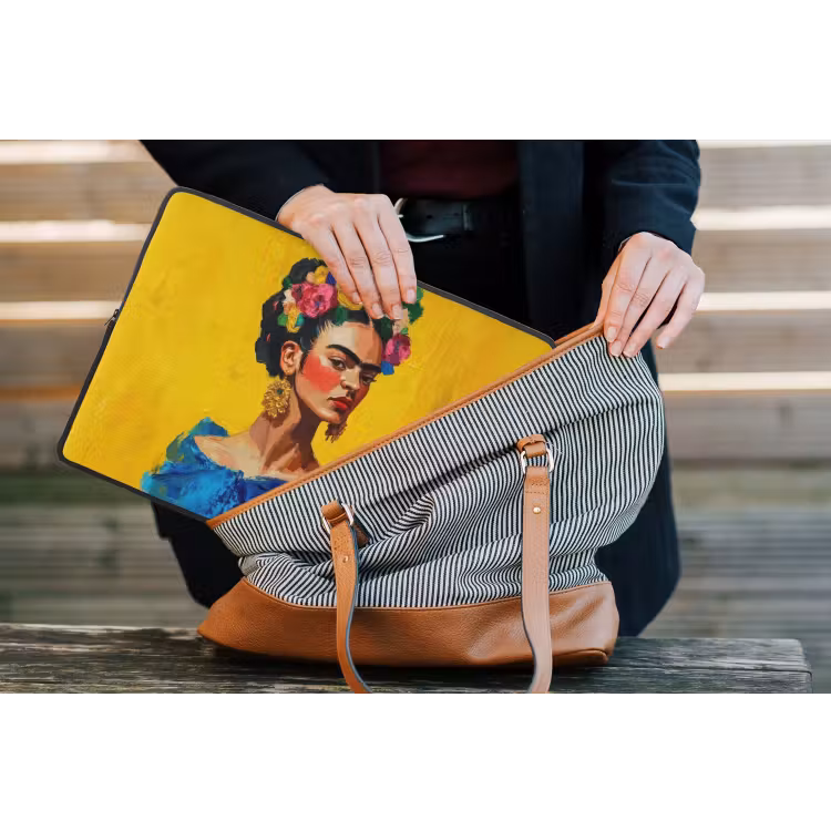 Frida Kahlo - Vrouw - Geel - Blauw - Bloemen laptophoes neopreen klein -tas