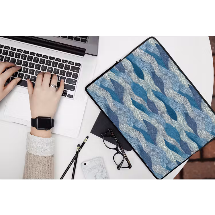 Getekend - Blauw - Wit - Golvend - Streepjes laptophoes neopreen klein 279 -bureau