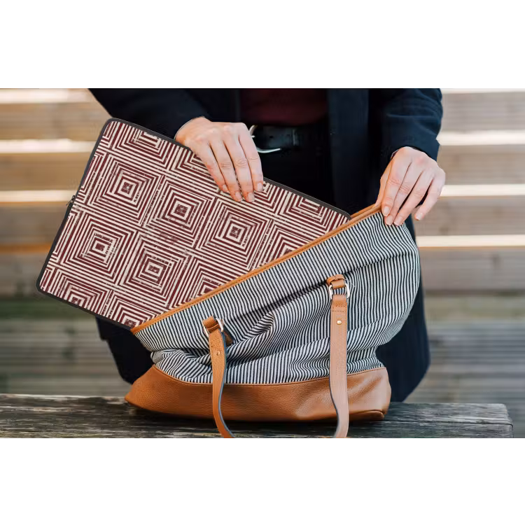 Geometrisch - Patroon - Rood laptophoes neopreen klein 279 -tas