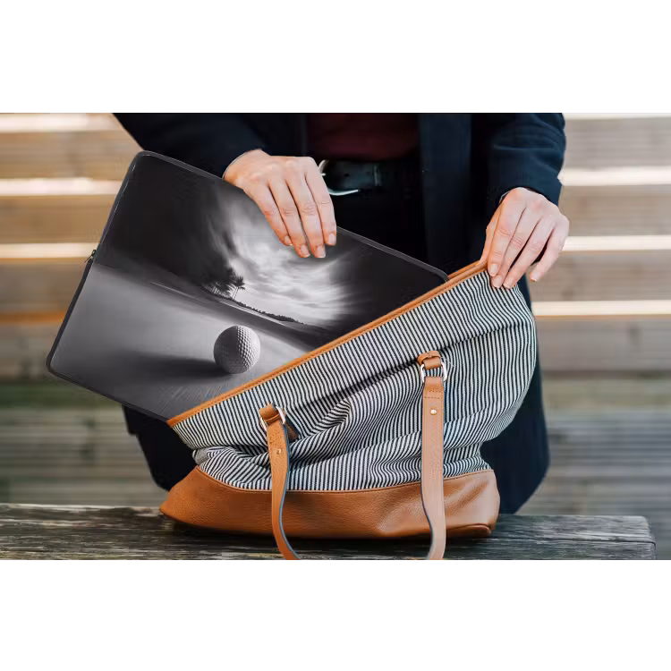Golfbal - Wazig - Zwart laptophoes neopreen klein -tas