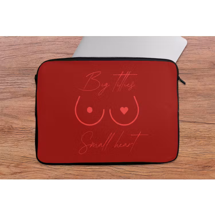 Big titties small heart - Rood - Hart laptophoes neopreen klein -tafel