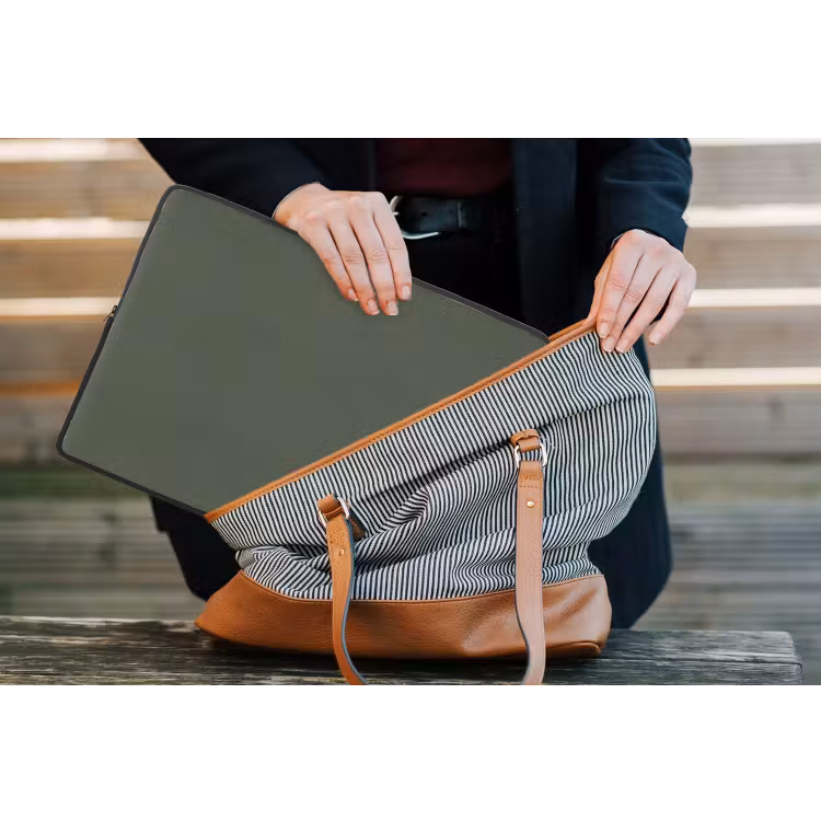Groen - Olijf - Kleur - Groene - Kleuren - Effen - Olijfgroen laptophoes neopreen klein 279 -tas