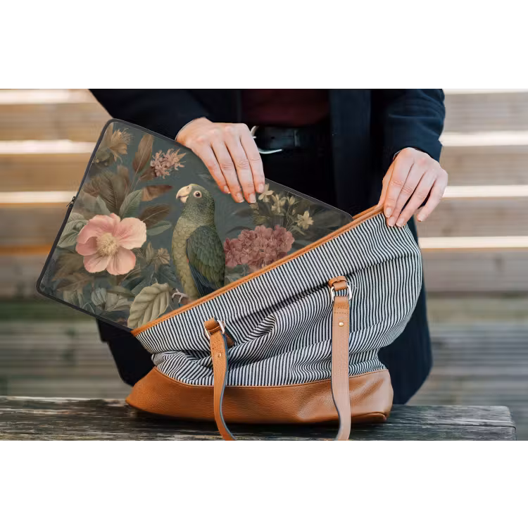 Groene papegaai - Kleurrijke bloemen - Donkere achtergrond laptophoes neopreen klein -tas