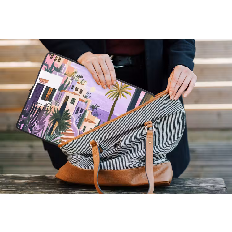 Huizen - Minimalistisch - Palmbomen - Kust laptophoes neopreen klein -tas