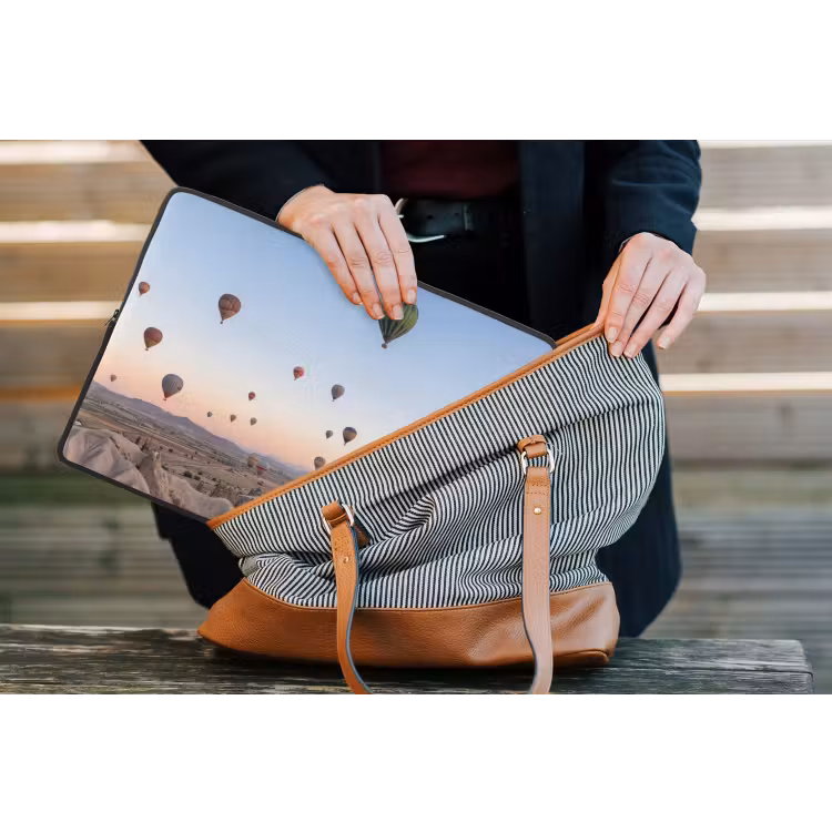 Luchtballonnen - Rotsen - Zonsopgang laptophoes neopreen klein -tas