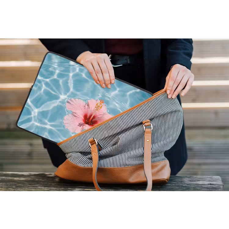 Hibiscus - Water - Roze laptophoes neopreen klein -tas