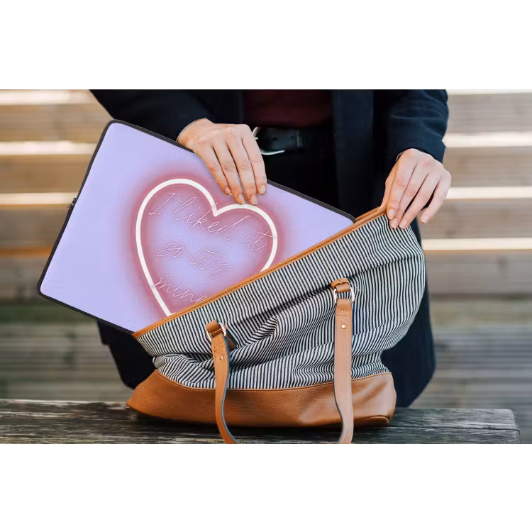 I liked it so it's mine - Neon hart - Paars laptophoes neopreen klein -tas