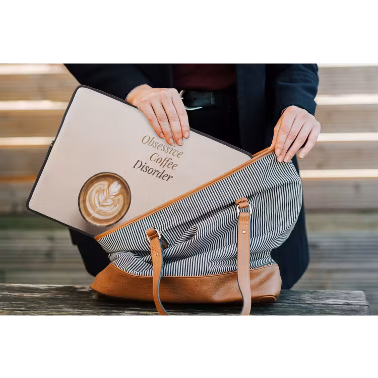 Koffie - Obessive Coffee Disorder - Beige laptophoes neopreen klein -tas