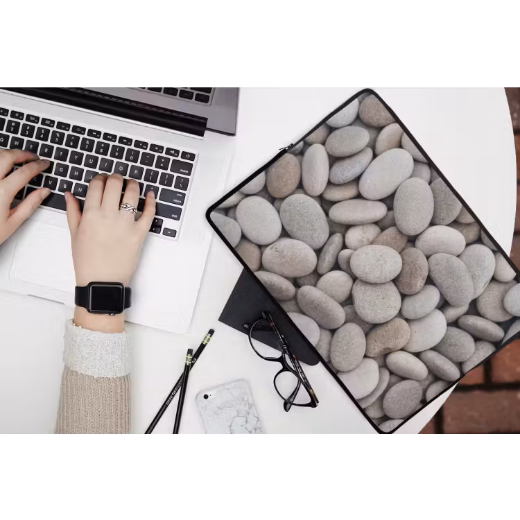 Kiezels - Stenen - Grijs laptophoes neopreen klein -bureau