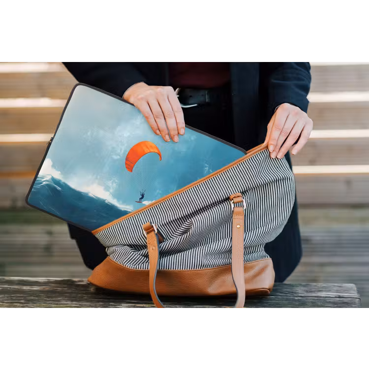 Kitesurfer - Oranje - Zee - Lucht laptophoes neopreen klein -tas