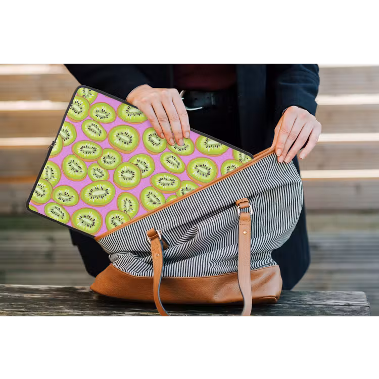 Kiwi - Speels - Groen laptophoes neopreen klein 279 -tas