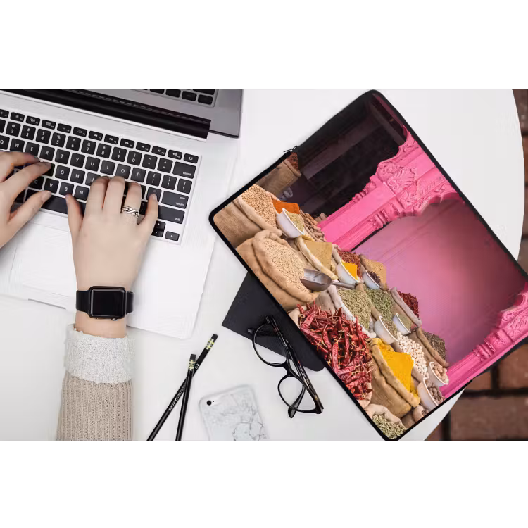 Laptop hülle - Kräuter – Markt – Rosa - Kruiden - Markt - Roze laptophoes neopreen klein