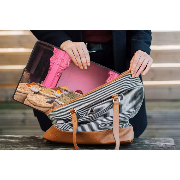 Laptop hülle - Kräuter – Markt – Rosa - Kruiden - Markt - Roze laptophoes neopreen klein