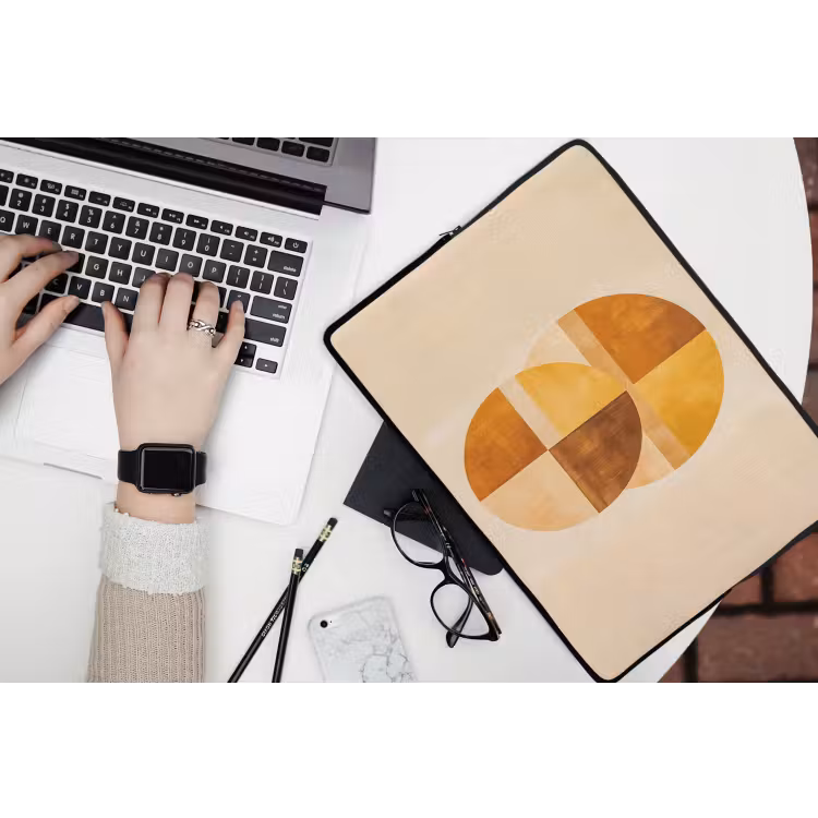 Cirkels - Geel - Minimalistisch laptophoes neopreen klein -bureau