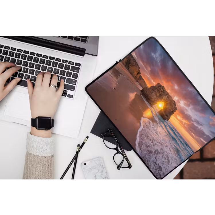 Kust - Rots - Zonsondergang - Zee - Natuur laptophoes neopreen klein -bureau
