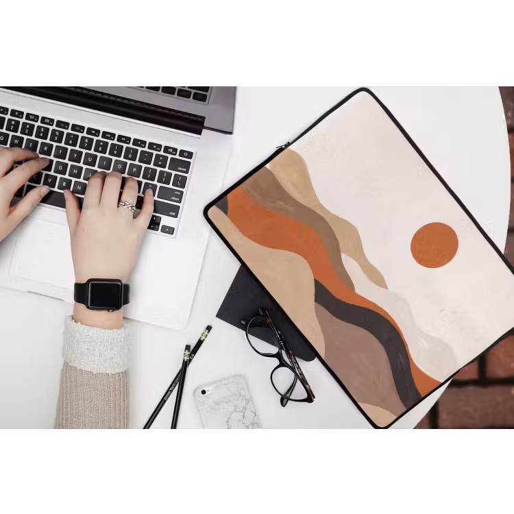 Landschap - Heuvels - Zon - Abstract - Oranje laptophoes neopreen klein -bureau