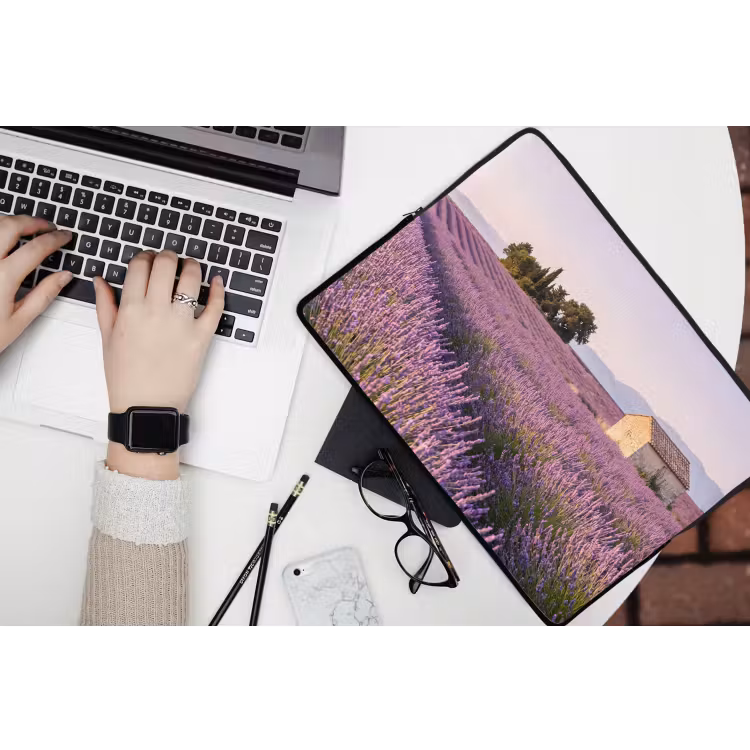 Lavendel - Landschap - Sereen - Paars laptophoes neopreen klein -bureau
