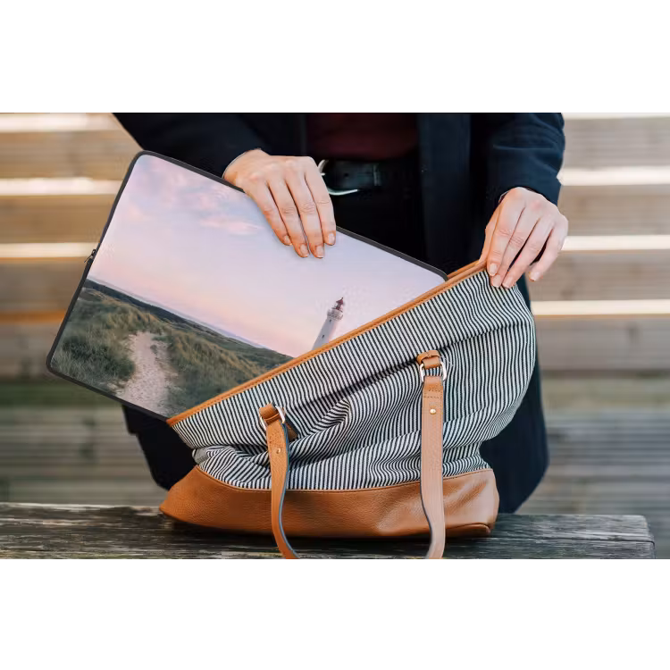 Vuurtoren - Duinlandschap - Zee laptophoes neopreen klein -tas