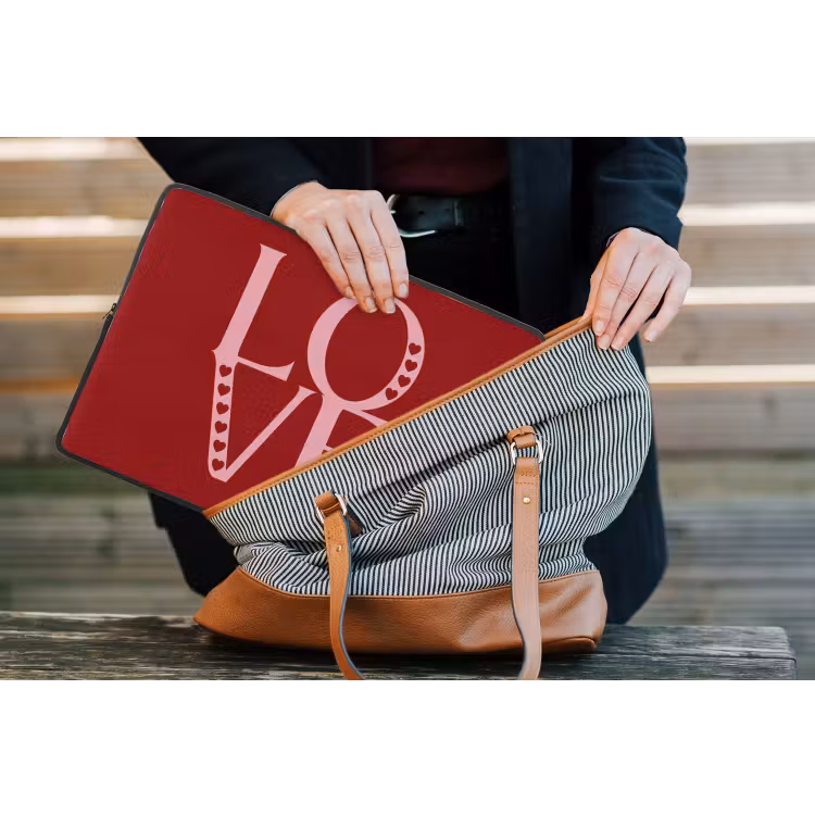 Love - Rood - Hatjes laptophoes neopreen klein -tas