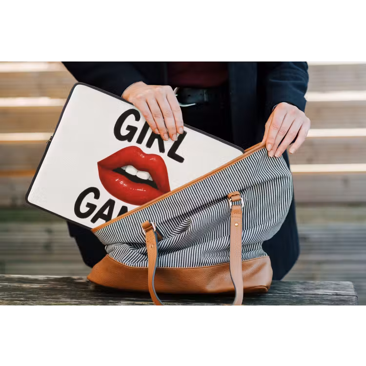 Lip - Girl - Rood - Letters laptophoes neopreen klein -tas