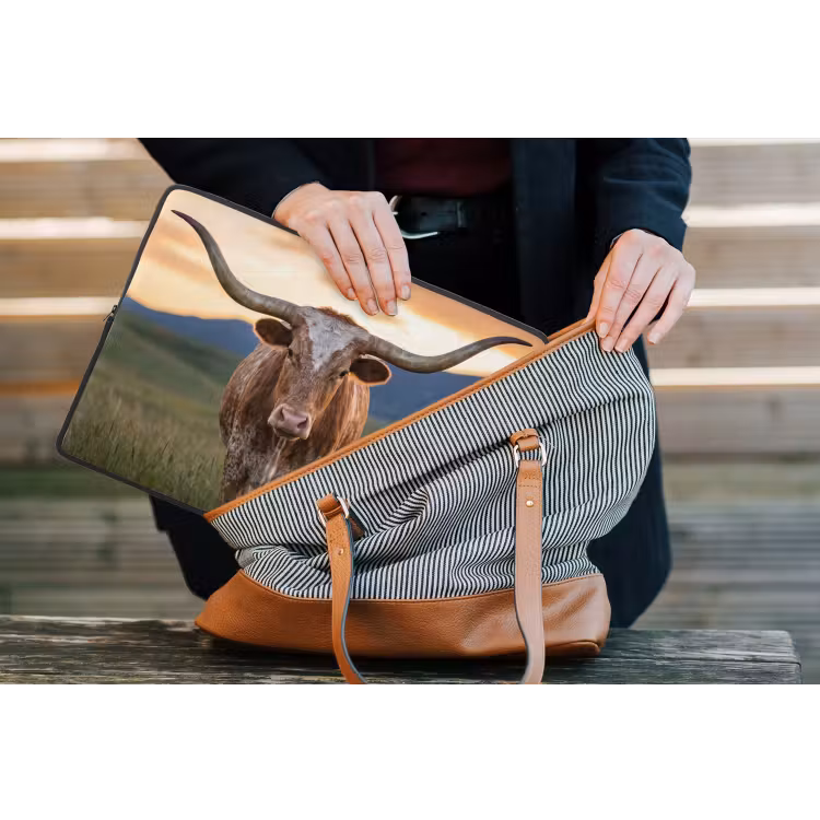 Longhorn - Landschap - Zonsondergang laptophoes neopreen klein -tas