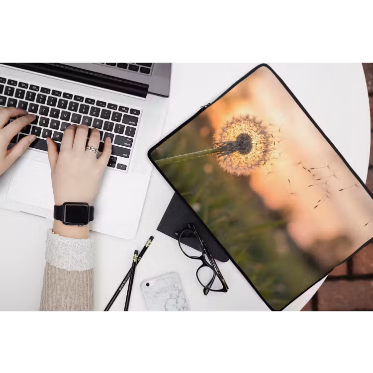 Paardenbloem - Zonsondergang - Veld laptophoes neopreen klein -bureau