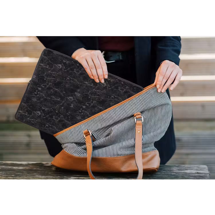 Marmer - Aders - Zwart laptophoes neopreen klein 279 -tas