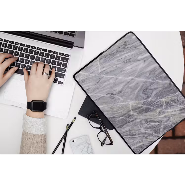 Marmer - Ader - Patroon - Abstract - Grijs laptophoes neopreen klein -bureau