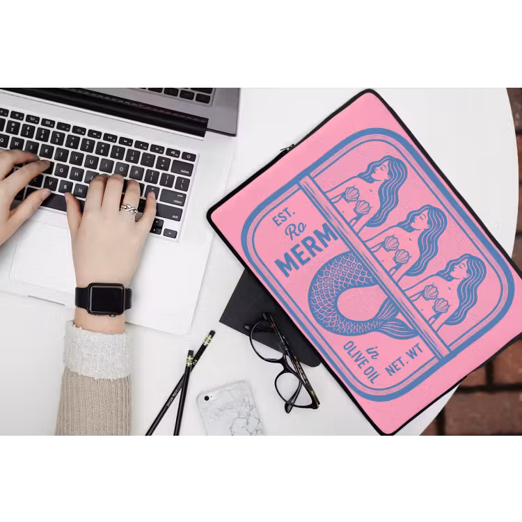 Meermin - Sardineblik - Illustratie - Roze - Retro laptophoes neopreen klein -bureau