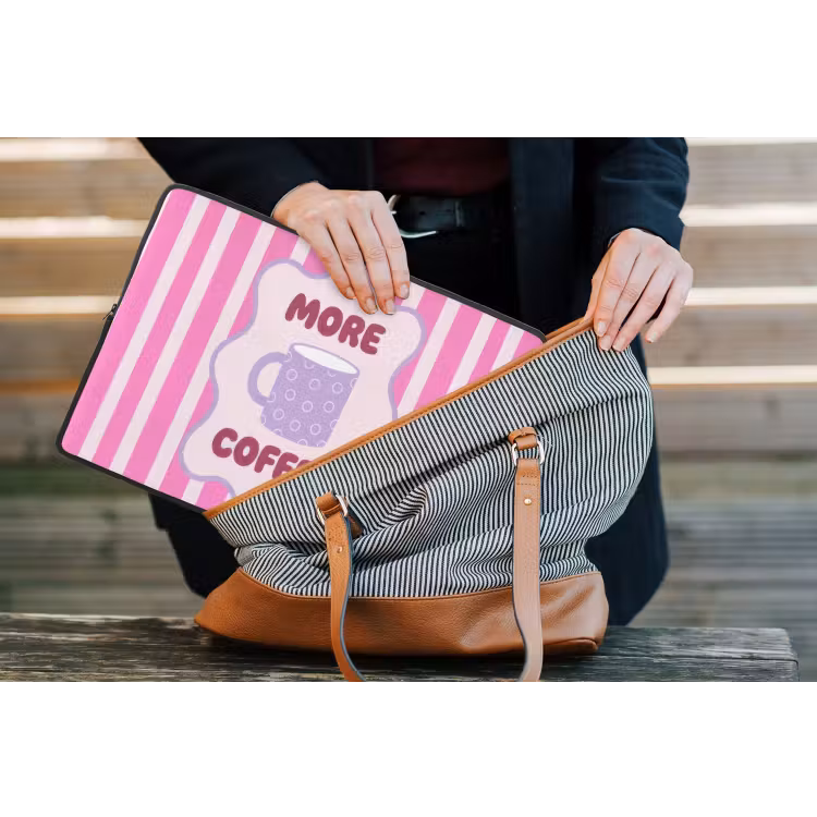 More coffee - Roze - Paars - Strepen - Mok laptophoes neopreen klein -tas