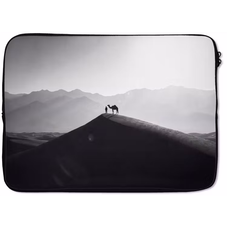 Mens - Kameel - Zandduin - Natuur - Monochroom laptophoes neopreen klein -zkaufland3dotto